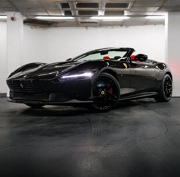 Ferrari Roma Spider Negro en nuestro estudio
