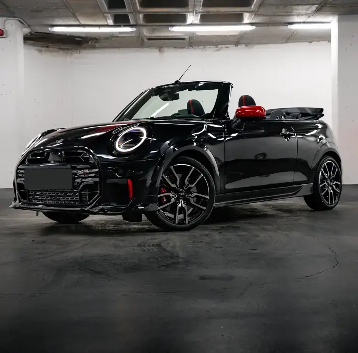 Mini John Cooper Works Cabrio Negro en nuestro estudio